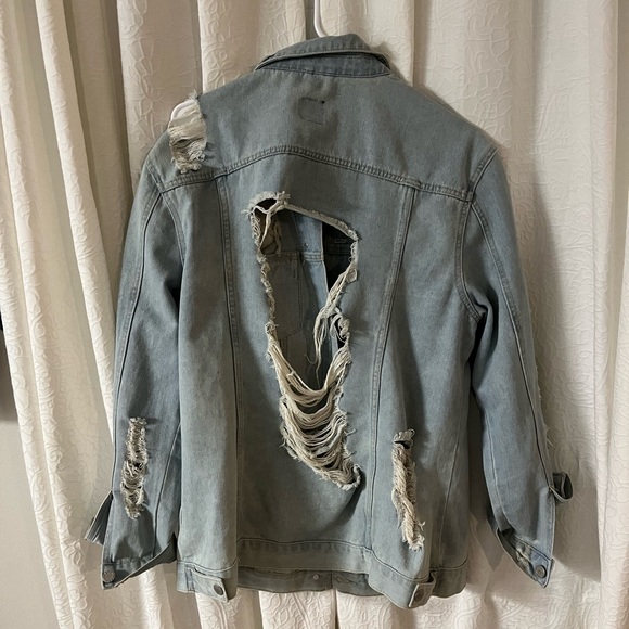 Distressed oversized Jean jacket - Picture 2 of 2